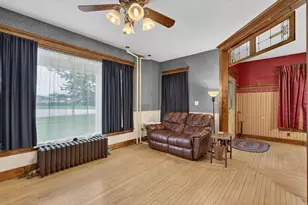 209 N Jackson St, Gardner, IL 60424 - Photo 7
