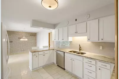2630 Somerset Drive, Westchester, IL 60154 - Photo 5