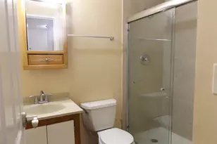 710 W Huntington Commons Rd, Mount Prospect, IL 60056 - Photo 11