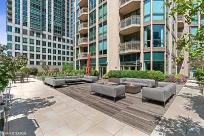 21 E Huron Street #2803, Chicago, IL 60611 - Photo 37