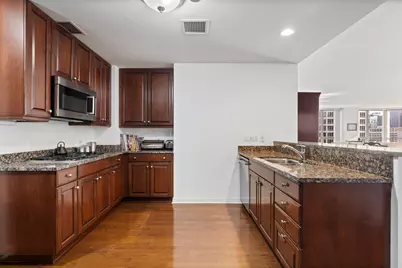 21 E Huron Street #2803, Chicago, IL 60611 - Photo 11