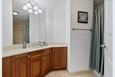21 E Huron Street #2803, Chicago, IL 60611 - Photo 25