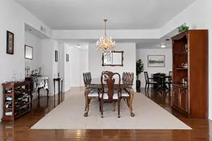 21 E Huron St, Chicago, IL 60611 - Photo 9