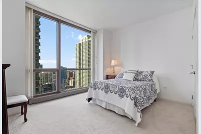 21 E Huron Street #2803, Chicago, IL 60611 - Photo 17