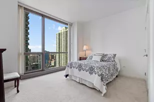 21 E Huron St, Chicago, IL 60611 - Photo 17
