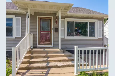 722 W Moulton Street, Pontiac, IL 61764 - Photo 3