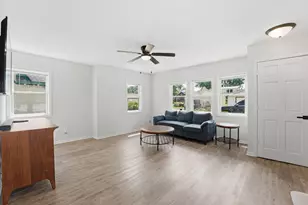 23016 W Lakeview Ave, Antioch, IL 60002 - Photo 9