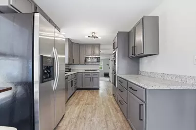 23016 W Lakeview Avenue, Antioch, IL 60002 - Photo 13