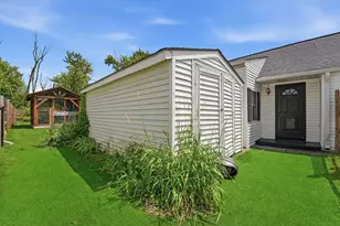 23016 W Lakeview Ave, Antioch, IL 60002 - Photo 27