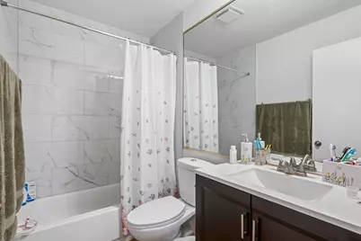 175 N Waters Edge Drive #201, Glendale Heights, IL 60139 - Photo 7