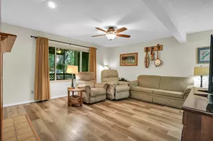2463 Clayton Blvd, Champaign, IL 61822 - Photo 9