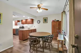 2463 Clayton Blvd, Champaign, IL 61822 - Photo 11