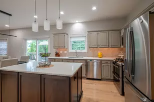 4527 Hatch Ln, Lisle, IL 60532 - Photo 9