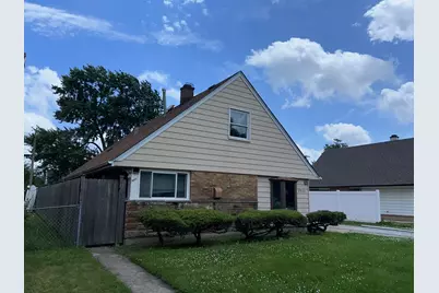 17111 Oakwood Avenue, Lansing, IL 60438 - Photo 1