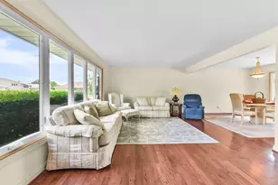 7561 Ponderosa Ct, Orland Park, IL 60462 - Photo 5