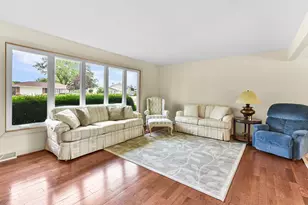 7561 Ponderosa Ct, Orland Park, IL 60462 - Photo 7