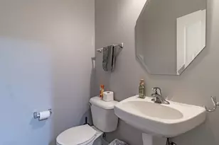 1631 Station Park Dr, Grayslake, IL 60030 - Photo 15