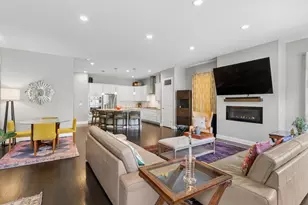 6092 N Sauganash Ave, Chicago, IL 60646 - Photo 5