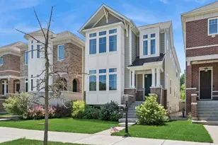 6092 N Sauganash Ave, Chicago, IL 60646 - Photo 1