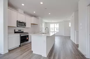 541 Yosemite Wy, Mundelein, IL 60060 - Photo 7