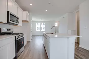 541 Yosemite Wy, Mundelein, IL 60060 - Photo 9