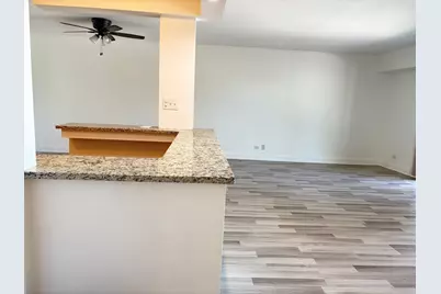 1415 E Central Road #203A, Arlington Heights, IL 60005 - Photo 7