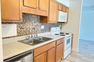 1415 E Central Rd, Arlington Heights, IL 60005 - Photo 13
