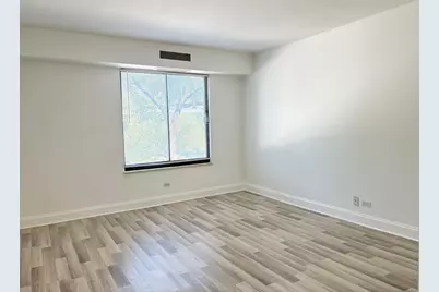 1415 E Central Road #203A, Arlington Heights, IL 60005 - Photo 3
