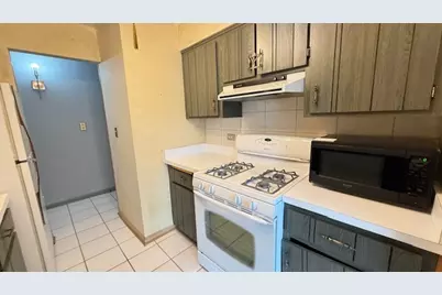 4420 W 111th Street #104, Oak Lawn, IL 60453 - Photo 5