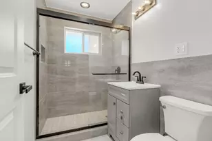 265 Terry Ln, Villa Park, IL 60181 - Photo 21