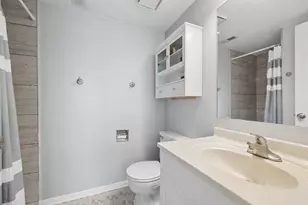 9949 Shady Ln, Orland Park, IL 60462 - Photo 11