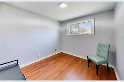 [Address not provided], Berwyn, IL 60402 - Photo 13