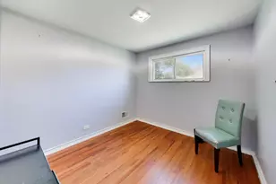 [Address not provided], Berwyn, IL 60402 - Photo 13