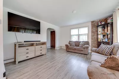 402 S Addison Street, Bensenville, IL 60106 - Photo 7