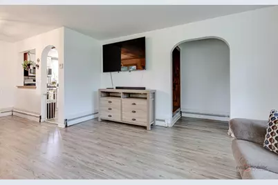 402 S Addison Street, Bensenville, IL 60106 - Photo 5