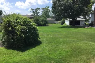 11832 S La Crosse Ave, Alsip, IL 60803 - Photo 1
