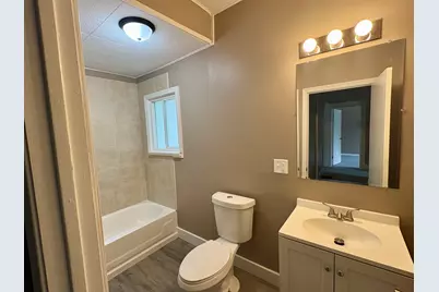 396 S Rosewood Avenue, Kankakee, IL 60901 - Photo 9