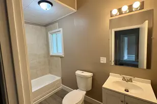 396 S Rosewood Ave, Kankakee, IL 60901 - Photo 9