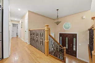 21 Sequoia Rd, Hawthorn Woods, IL 60047 - Photo 3