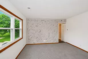 320 Joan Ct, Bartlett, IL 60103 - Photo 5