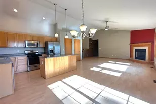 152 Columbia St, Poplar Grove, IL 61065 - Photo 9