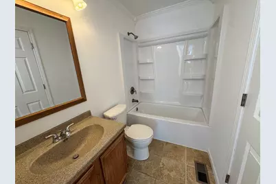 1332 Sandhurst Lane #B, South Elgin, IL 60177 - Photo 9