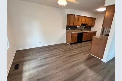 1332 Sandhurst Lane #B, South Elgin, IL 60177 - Photo 3