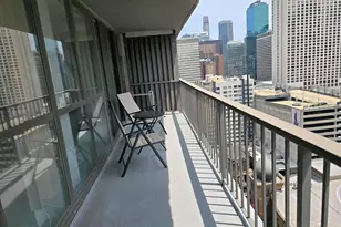 10 E Ontario St, Chicago, IL 60611 - Photo 11
