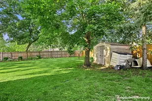 2494 Forest View Rd, Lindenhurst, IL 60046 - Photo 29