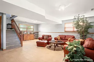 2494 Forest View Rd, Lindenhurst, IL 60046 - Photo 23