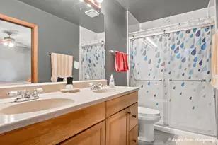 2494 Forest View Rd, Lindenhurst, IL 60046 - Photo 17