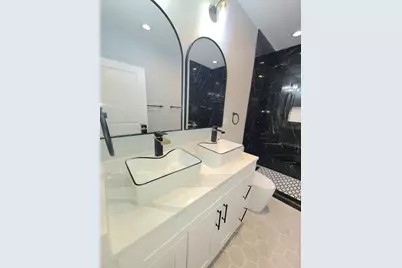 8623 S Wood Avenue, Chicago, IL 60620 - Photo 17