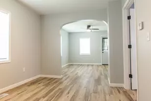 1820 W 9th St, Dixon, IL 61021 - Photo 9