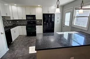 618 W Comstock Ave, Elmhurst, IL 60126 - Photo 11